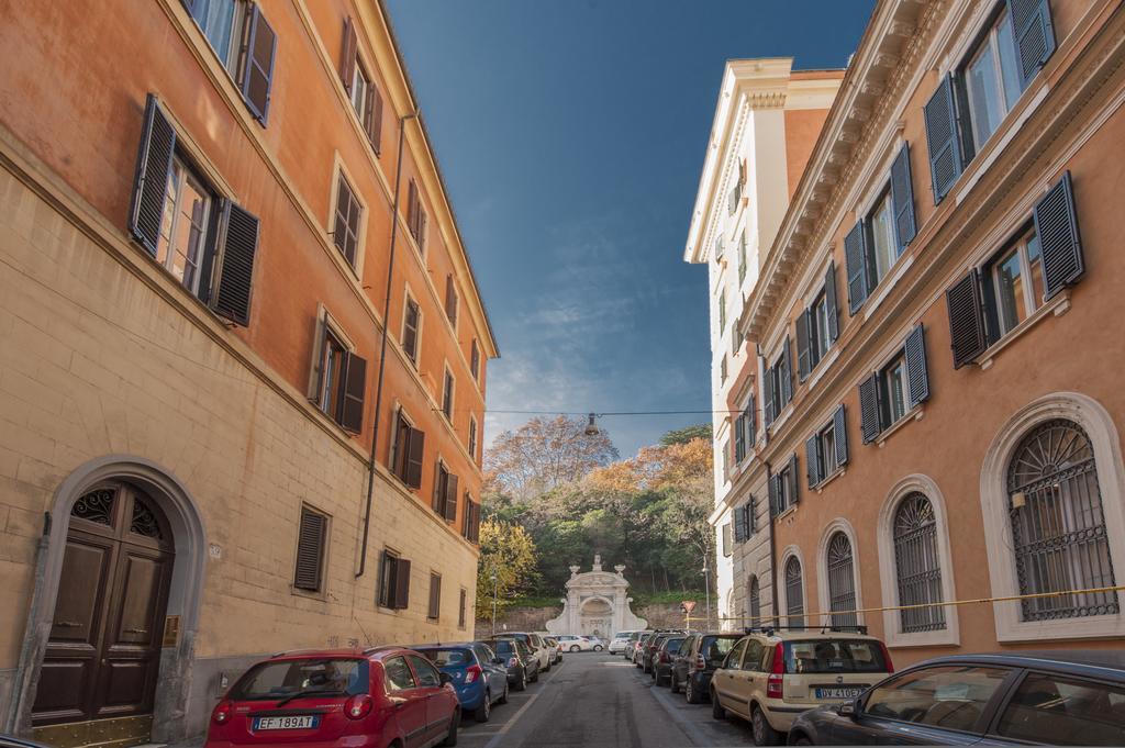 Fl Apartments Charming Flat In The Heart Of Trastevere Рим Екстериор снимка